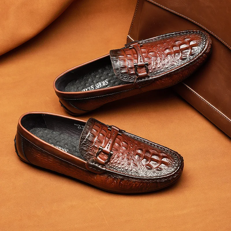 

The first layer of cowhide men's casual shoes crocodile design comfortable men's real leather shoes