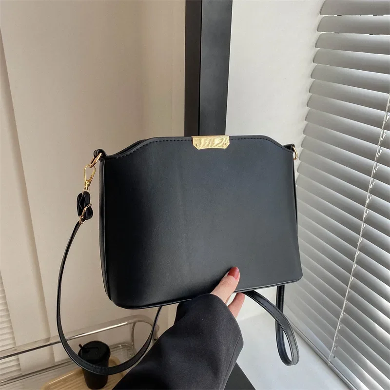 Candy Color Women Messenger Bags Casual Shell Shoulder Crossbody Bags Fashion Handbags Ladies Party Bag