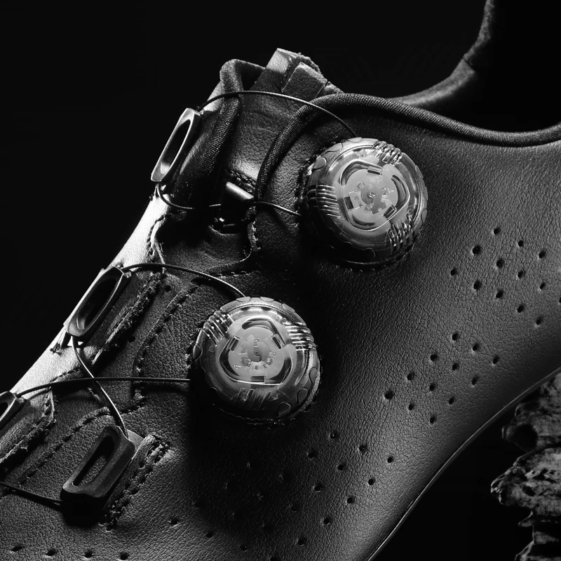 Cycling Shoes Sidebike Cycling Shoes Ultralight 14 level Hardness Carbon Fiber Shoes Road Bike Men Professional Self-locking Cleat Sneakers