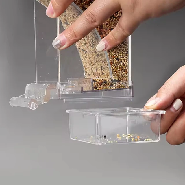 1PC Parrot Feeder Anti-Spill Transparent Bird Food Box Clear Feeding Device for Parrots Durable Bird Feeding Box 2