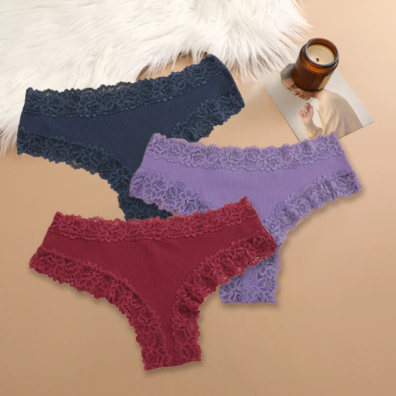Women's Floral Lace Cotton Panties - Trendy Patchwork Briefs (3-Pack)