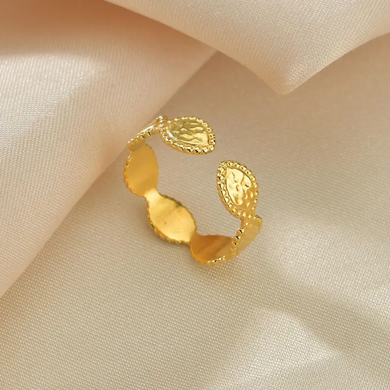 

Retro Fashion Trendy 5mm Embossed Stainless Steel Open Gold Finger Rings for Women Jewelry