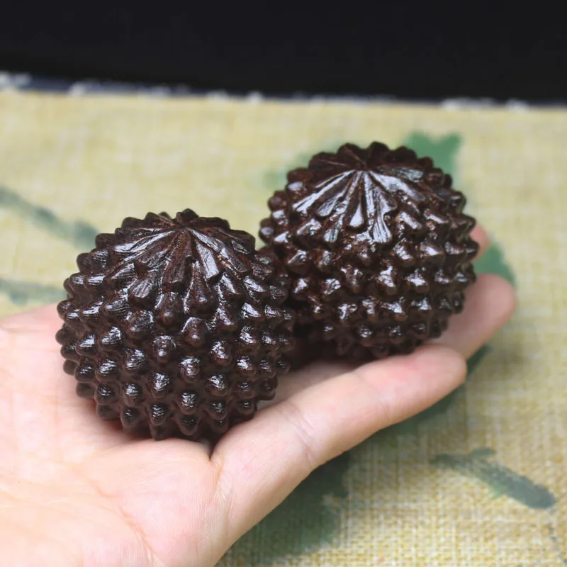 Massage ball Fitness ball 2PCS Agarwood Durian Massage Handball Fitness Balls Wrist Finger Exercise Stress Relief Hand Relaxation Stretch Muscle Tool