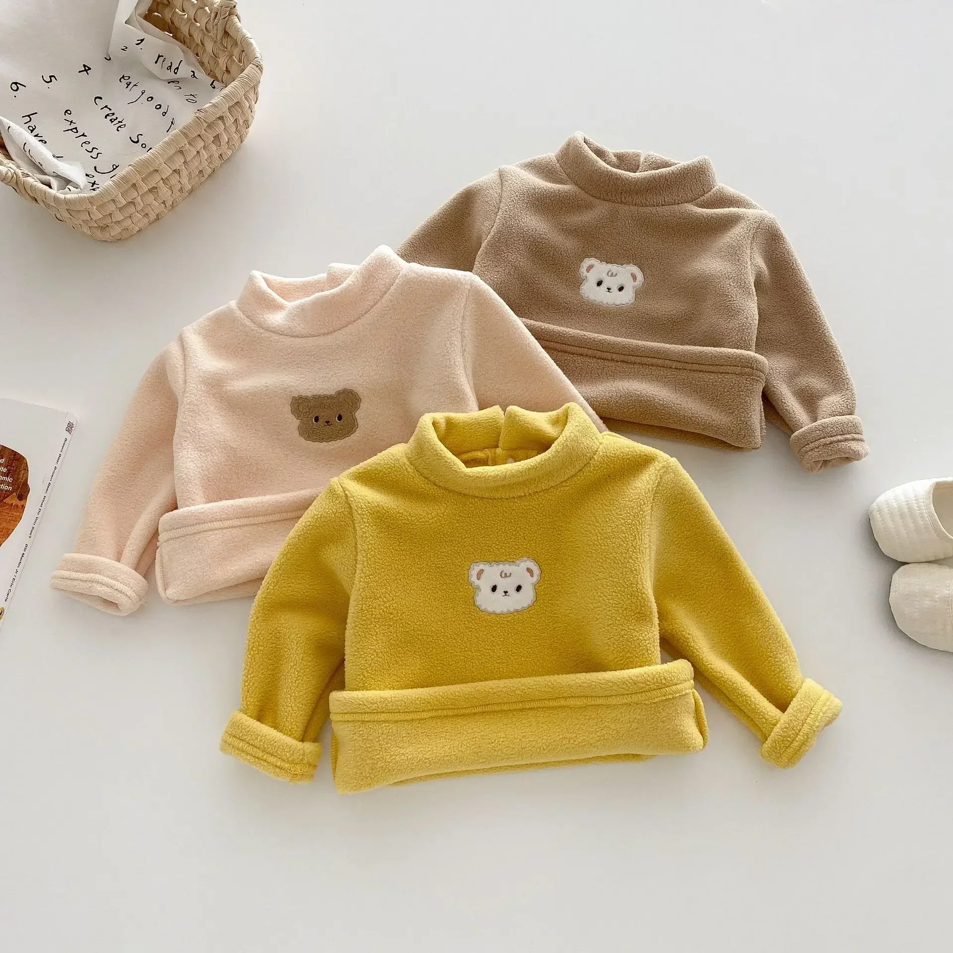 4677 Buy 2pcs Baby Clothes Autumn Winter Bear Print Boy's Bottoming Shirt 0-5 Years Girl's Thickened Tops