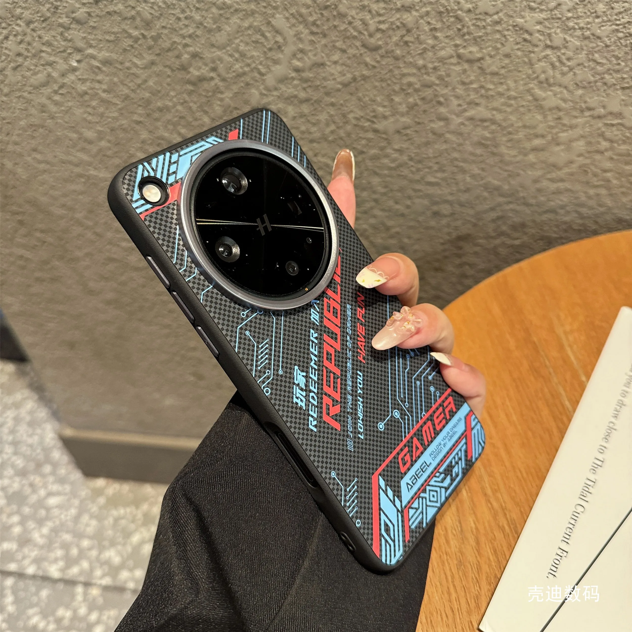OPPO Premium Slim Carbon Fiber Pattern Magnetic Wireless Charging Case