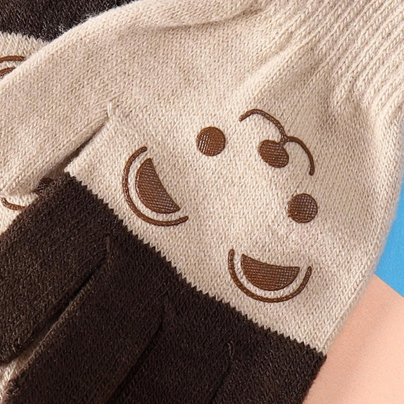 Winter Korean Style Kids Knitted Gloves Cartoon Bear Printed Full Finger Gloves for 4 5 6 7 8 Year Old Children Accessories