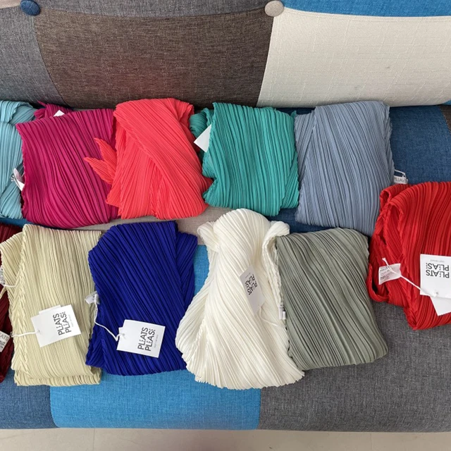 Miyake plissé femmes écharpe châle tissu mode coréenne mince crème solaire écharpe Foulard Femme Luxe Marque Hijabs pour Femme 6 Miyake plissé femmes écharpe châle tissu mode coréenne mince crème solaire écharpe Foulard Femme Luxe Marque Hijabs pour Femme 6