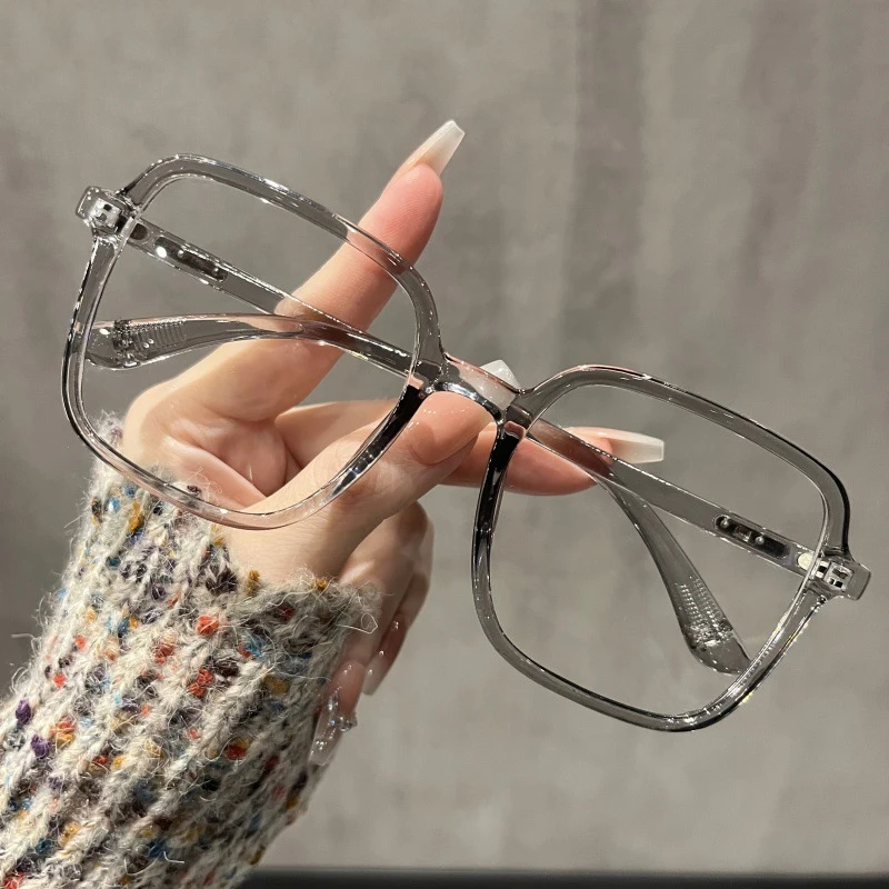 Unisex Fashion Oversized Square Sunglasses with UV400 Photochromic Lenses