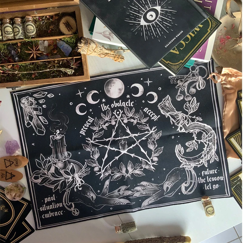 Tapestry Decorations witchcraft Tapestry White and Black Floral Hands Psychedelic magic Hippie Boho Wall Hanging Divination Tapestry bedroom decor