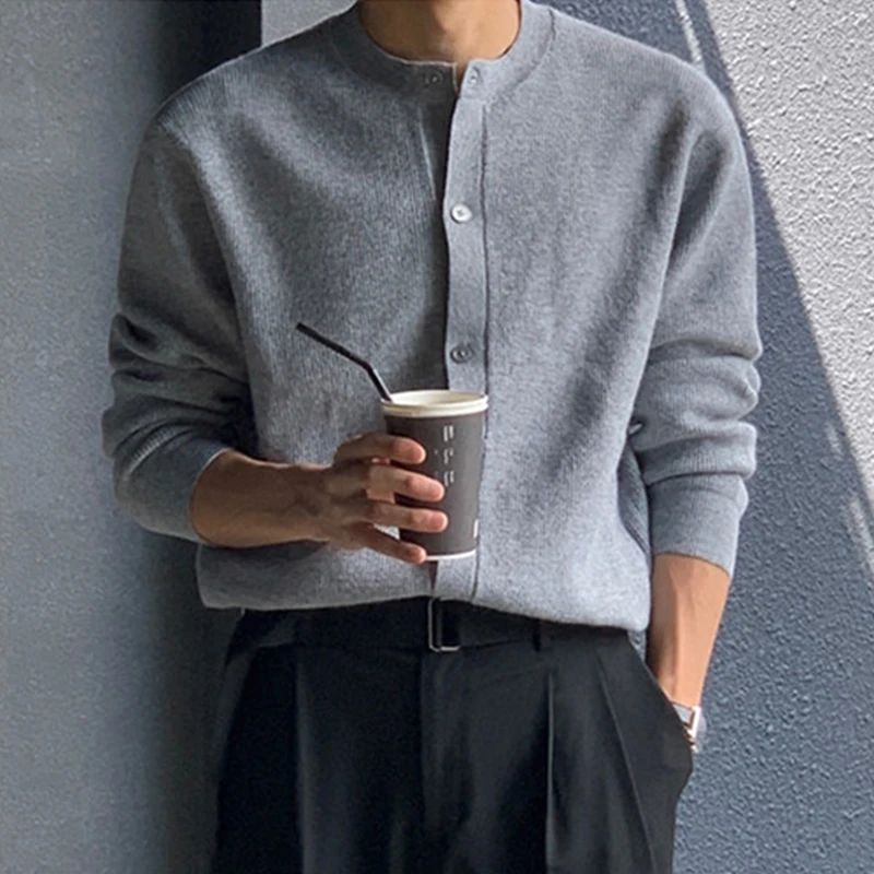 Men's Knitted Luxury Button Cardigan Sweatercoat Casual Long Sleeve O Neck Solid Color Vintage Korean Autumn Clothing New