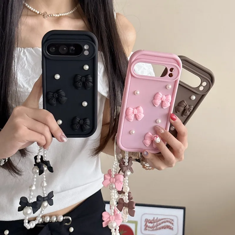 Elegant Bowknot Faux Pearl Chain Phone Case with Short Strap Lanyard