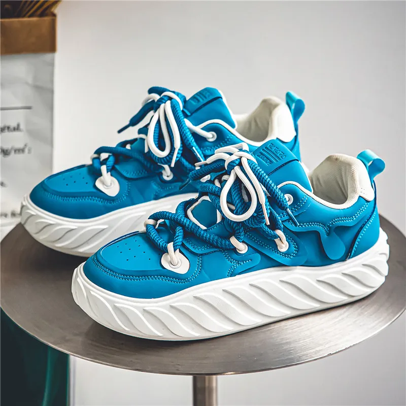 

New Designer Men's Platform Blue Sneakers Casual Thick Sole Shoes For Men Luxury Bread Skateboarding Shoes Man Low-top Footwear