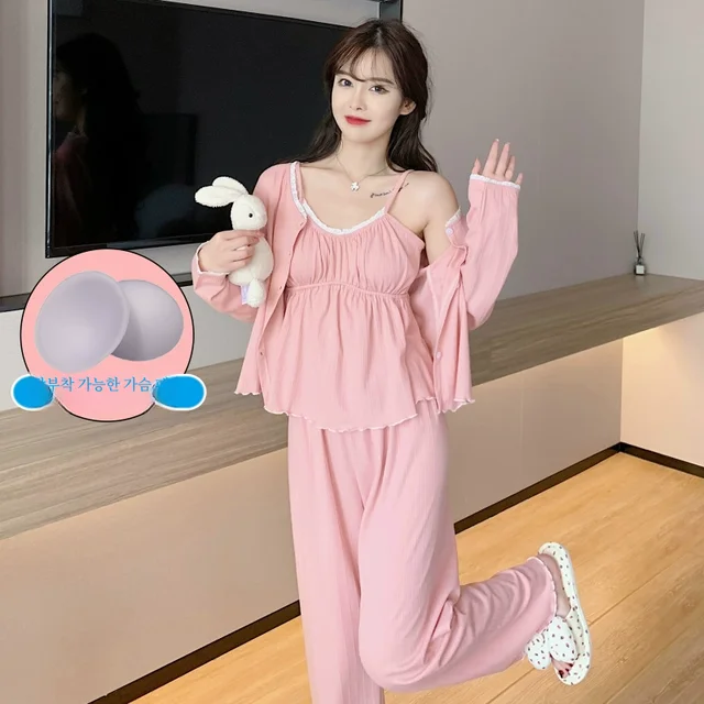 패션과 편안함을 동시에 즐기는 여성을 위한 아이템