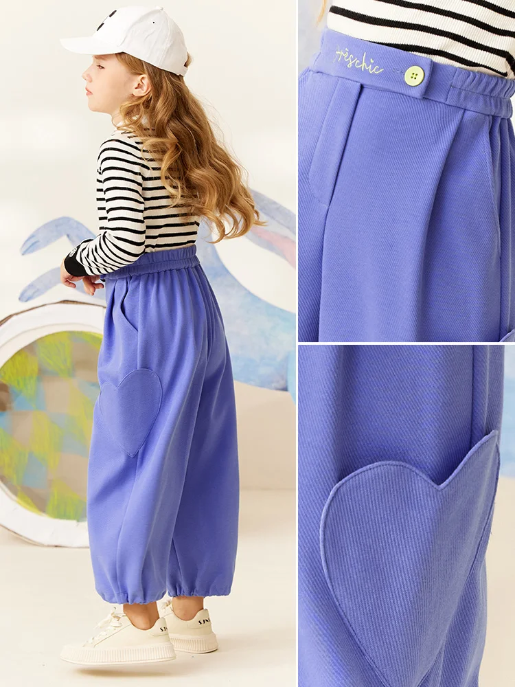 

Детские прямые брюки Amii для девочек, модные дизайнерские свободные брюки с эластичным поясом, Брюки с карманами сердечком, детская одежда 22240117