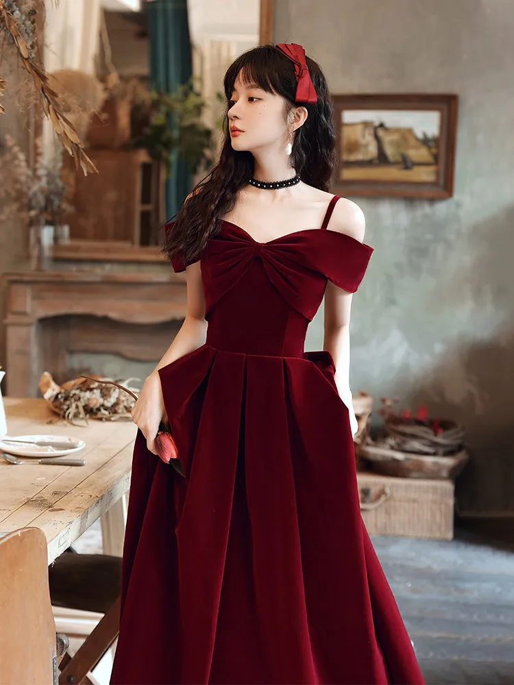 wine-red-toast-dress-brides-2023-summer-new-spaghetti-strap-engagement-gowns-vintage-velour-a-line-ankle-length-evening-dresses