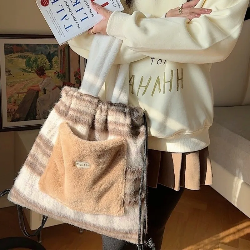 Handbag Large Capacity Student Casual Shoulder Bag Drawstring Woolen Fabric Plaid New Classic Commute All-match Purse Backpack