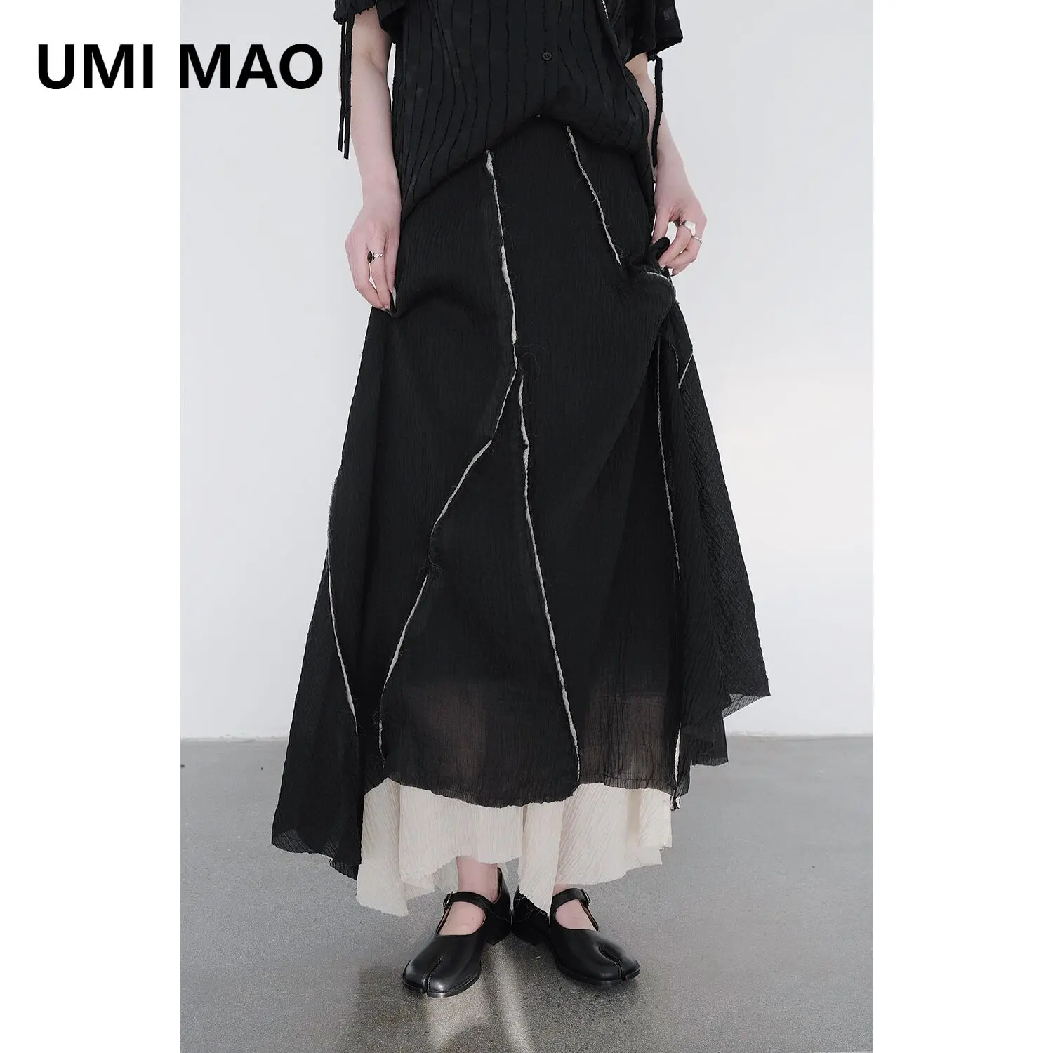 

UMI MAO Heavy Industry Design Uma Style Textured Half Skirt With Irregular Rubbed Edges Contrast Color Splicing Hanging Skirts