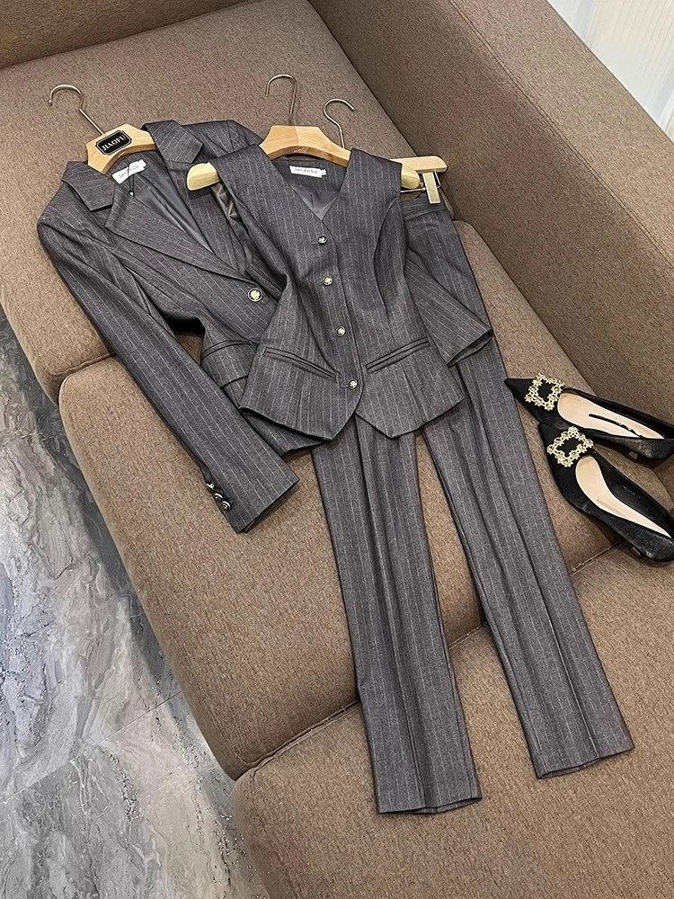 

Three-Piece Suit for Women, Gray Striped, Casual Fashion Suit, Vest, Professional Wear, Spring and Autumn, New, 2024