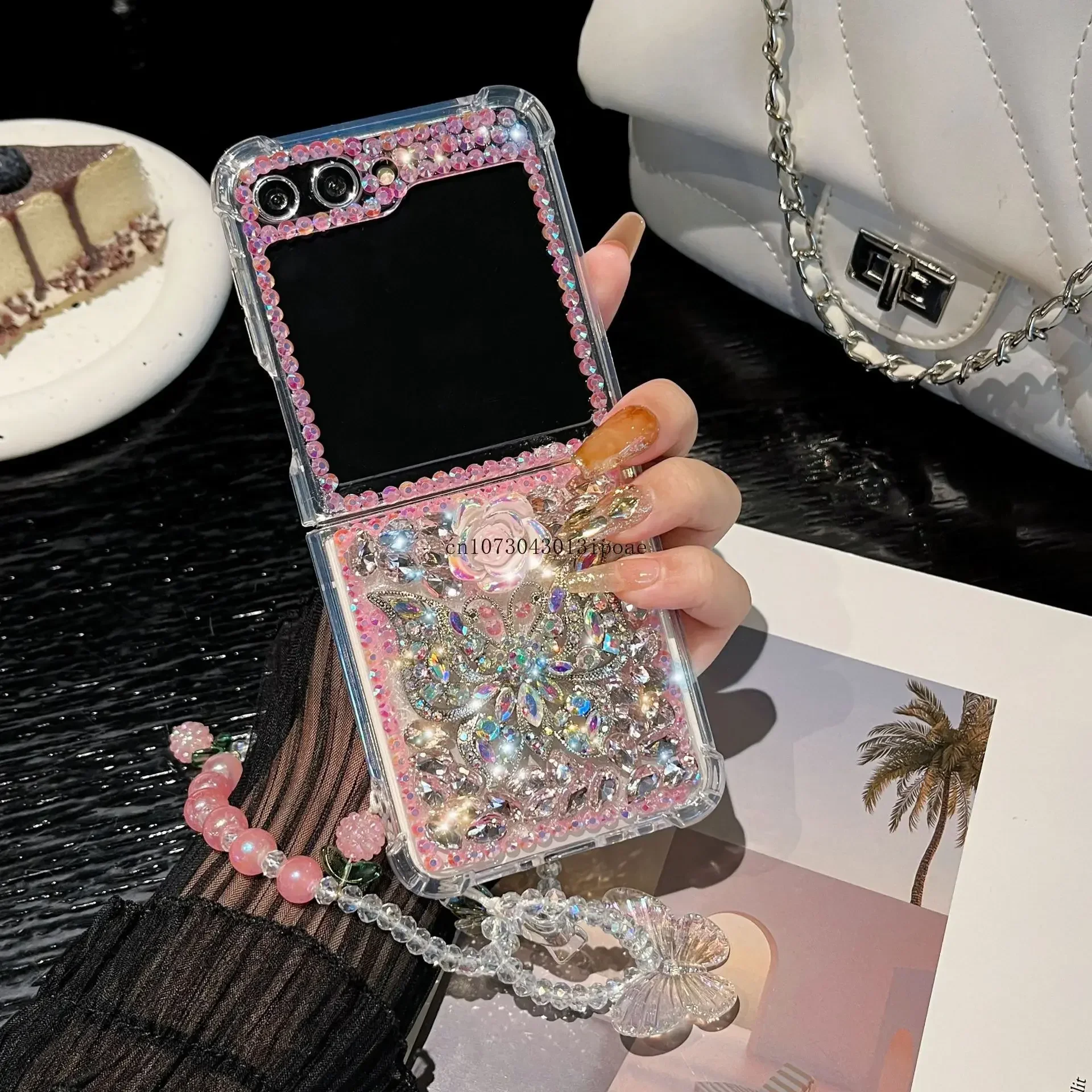 

Luxury Flash diamond Acrylic butterfly Full of diamonds Bracelet Women for Samsung ZFlip5 ZFlip4 ZFlip3 Shockproof Phone Case