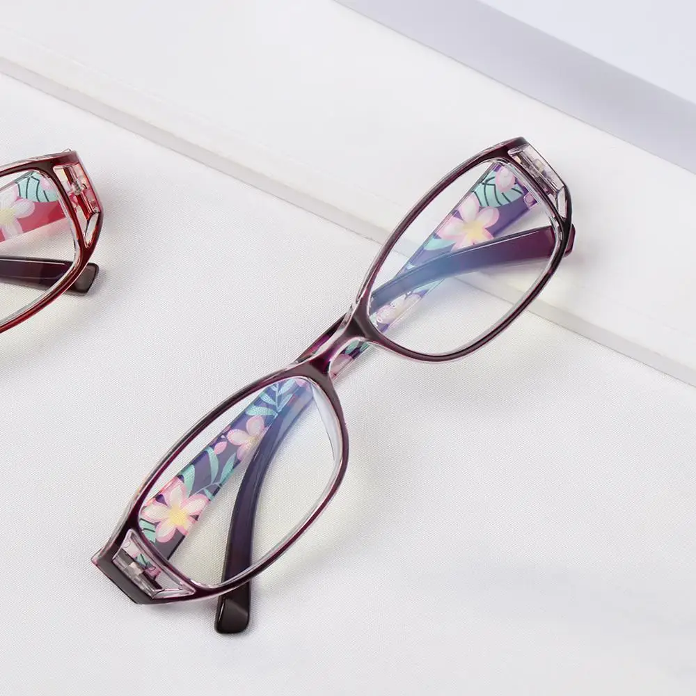 Trendsetting Women's Anti-Blue Light Reading Glasses 2024 - Ultralight & Portable Vision Care Eyewear