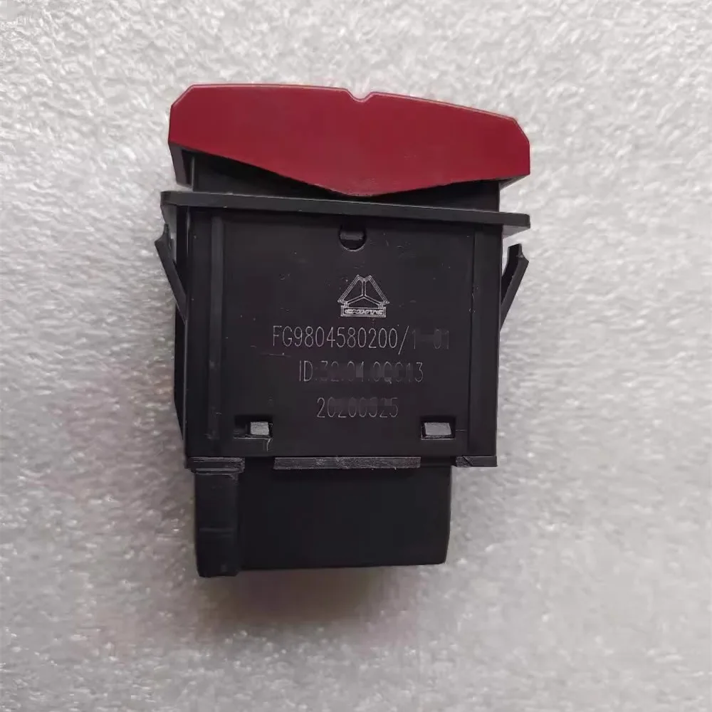 For CNHTC SINOTRUK Haixi Homan H3 Light Truck Crisis Alarm Switch Emergency Double Flash Switch FG9804580200 Original Parts