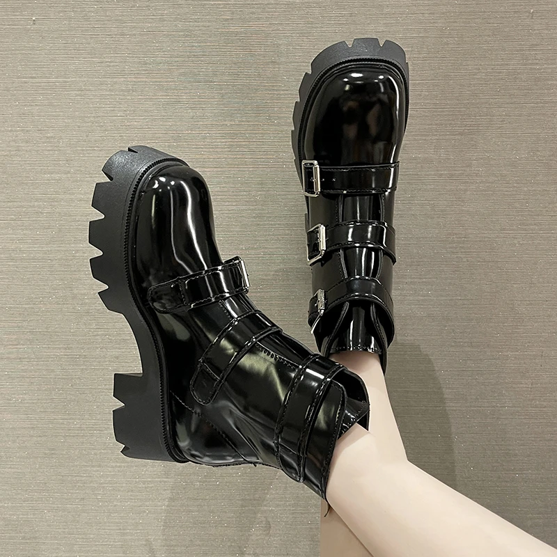 Muffin Thick Bottom Round Head Motorcycle Boots Female Hollow Buckle Cool Boots Handsome Leather Fried Motorcycle Botas De Mujer