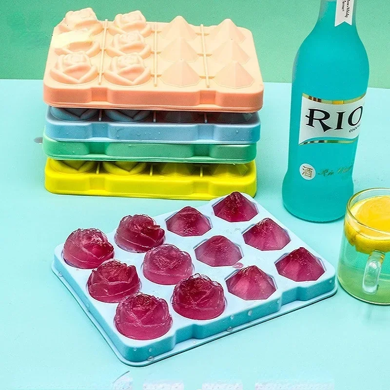 

12 Grid Ice Cube Trays Rose Diamond Shape Ice Reusable Silicone Ice Cube Mold Cube Trays With Removable Lids