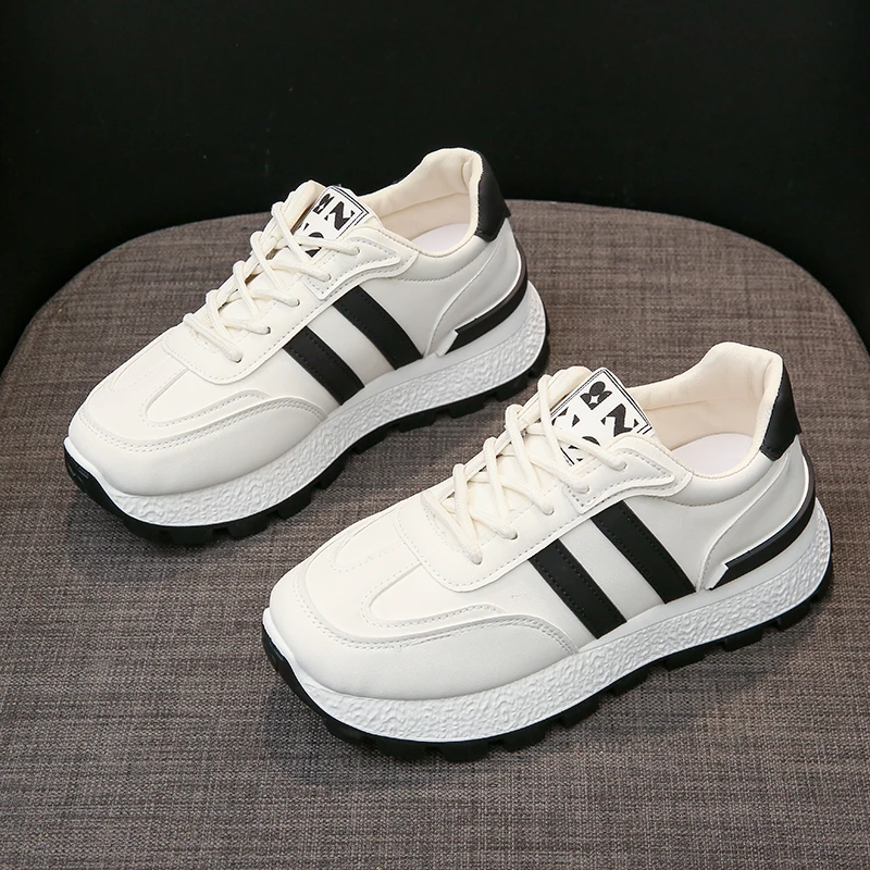 New Striped Large Women Thick Sole Board Shoes Front Lace Up Small White Shoes Low Top Casual Sports Sneakers Women