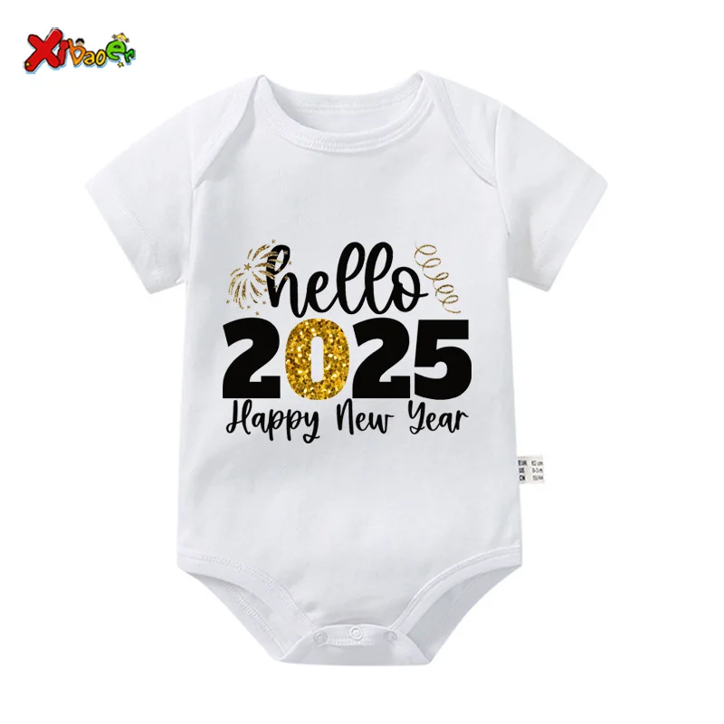 thumbnail image 1 of Conjunto de camisas y camisetas familiares a juego para Navidad 2025 Conjunto de camisetas y camisetas familiares a juego para fiestas familiares Conjuntos de ropa para bebés Regalos, 1 of 5