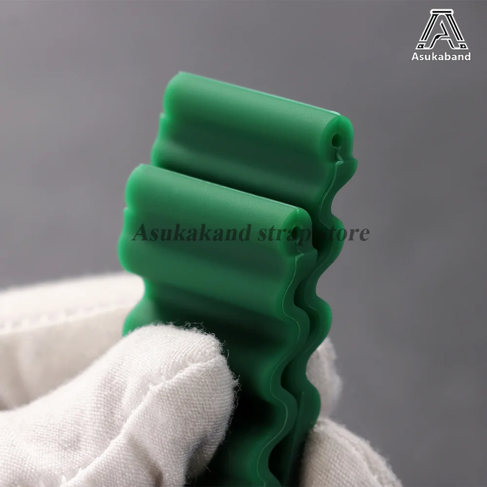 Men's Sport Waterproof Diving Silicone Watch Strap - 20mm/22mm