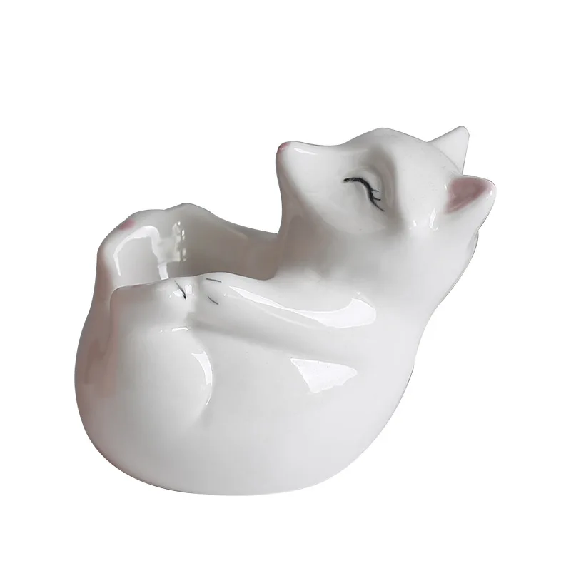 1PC Cartoon Animal Ceramic Egg Cup Easter Egg Stand Easter Tabletop Figurine for Hard Boiled Eggs Holder for Lunch Breakfast