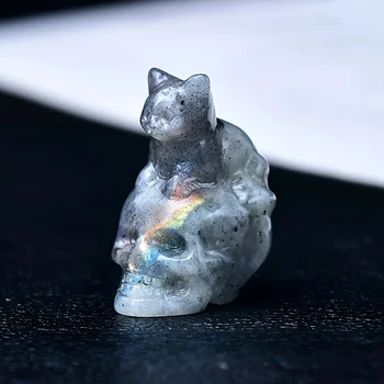 Crystal Skull Cat Figurine 1