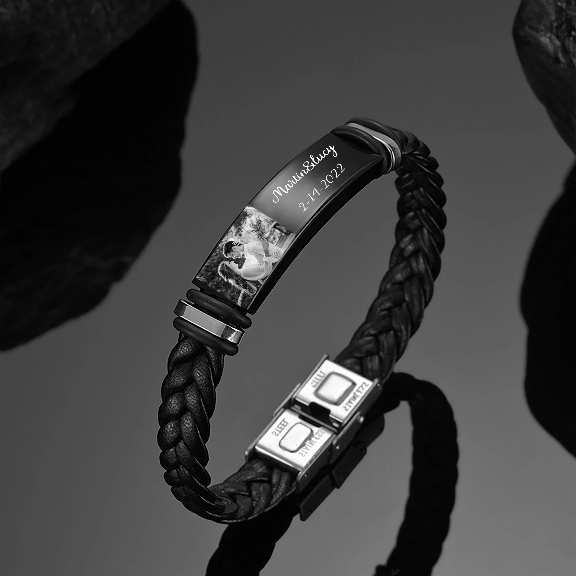 

Customizable nameCustomizable nameClassic Black Leather Bracelet for Men Hand Jewelry Gift Handsome Business Bracelet with Metal