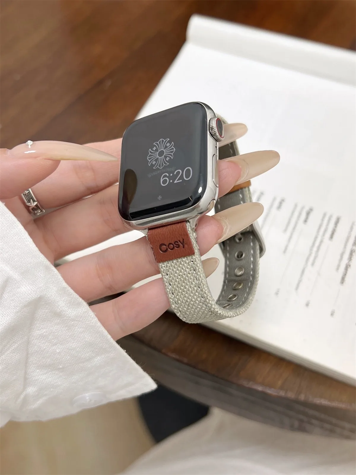 Watch Band For iWatch 42/44/45/46/49mm 38/40/41mm PU Leather Fashion Watch Strap For Watch Series Ultra2 Series 10/9/8/7/6/5/4/3/2/1_voghion.com