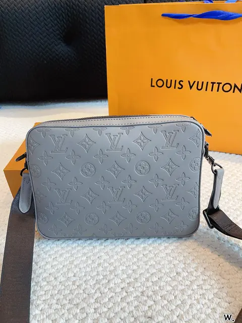 Louis Vuitton Bolso cruzado con textura premium para hombre bandolera de 25x4x18cm a la moda 1 1 AliExpress