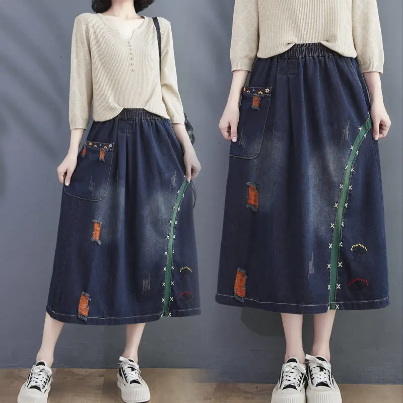 

2022 Spring And Autumn Embroidered Denim Skirt Elastic Waist Retro Art Loose Hole Fashion Versatile Jeans Skirt Midi Saias T139