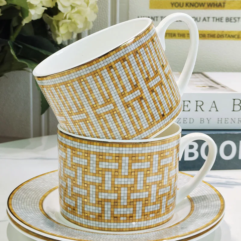 

Golden Horse Carriage Coffee Cups Mosaic Tea Cup And Saucer Gold Ceramic Mug Creative Tableware With Gift Box Free Shipping