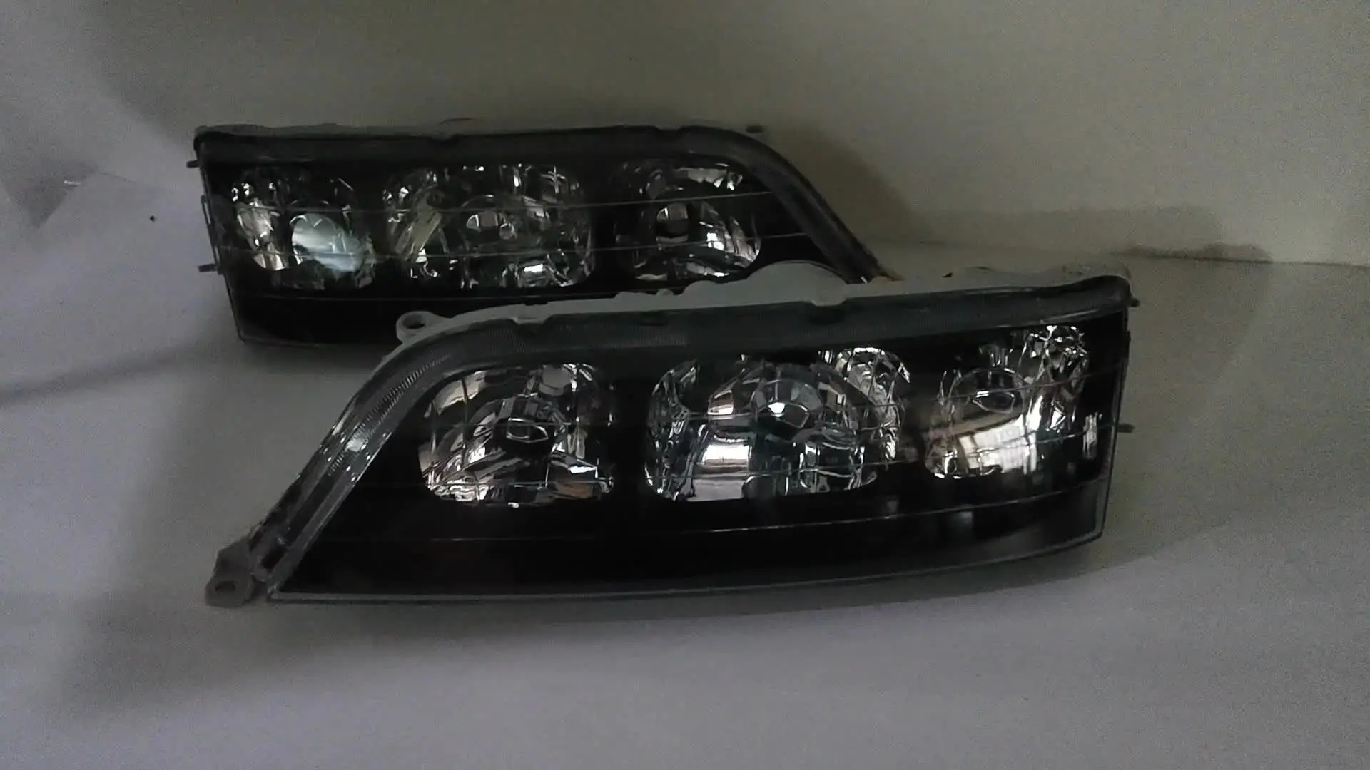 A Pair Car Headlight For Toyota Mark II GX100 JZX100 1996 TO 2000