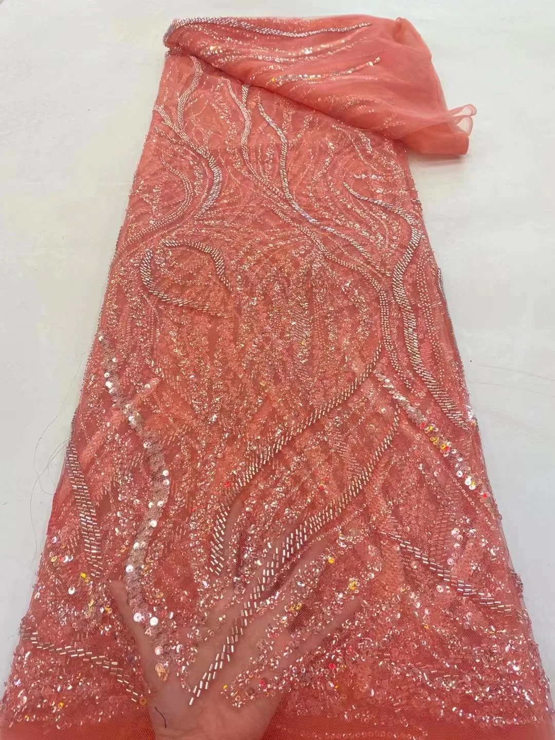 

Dress design Bead embroicered French mesh yarn lace fabric Beautiful sequins Nigeria fabirc For Weddings Evening dresses Design