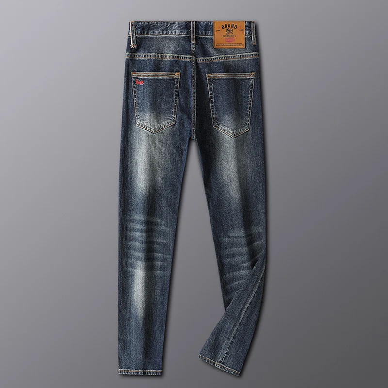 Рисунок 2 - Джинсы мужские в стиле ретро