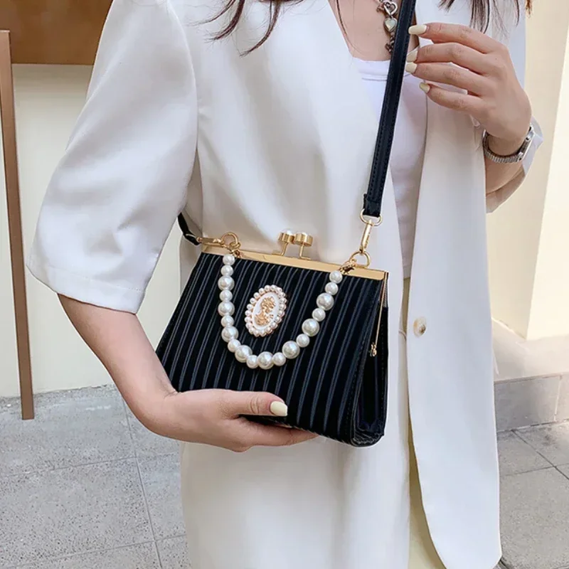 

Wedding Evening Bag with Pearls Elegant Bags for Women Banquet Fashion Handbags for Women Luxury Designer Lady Crossbody Bags
