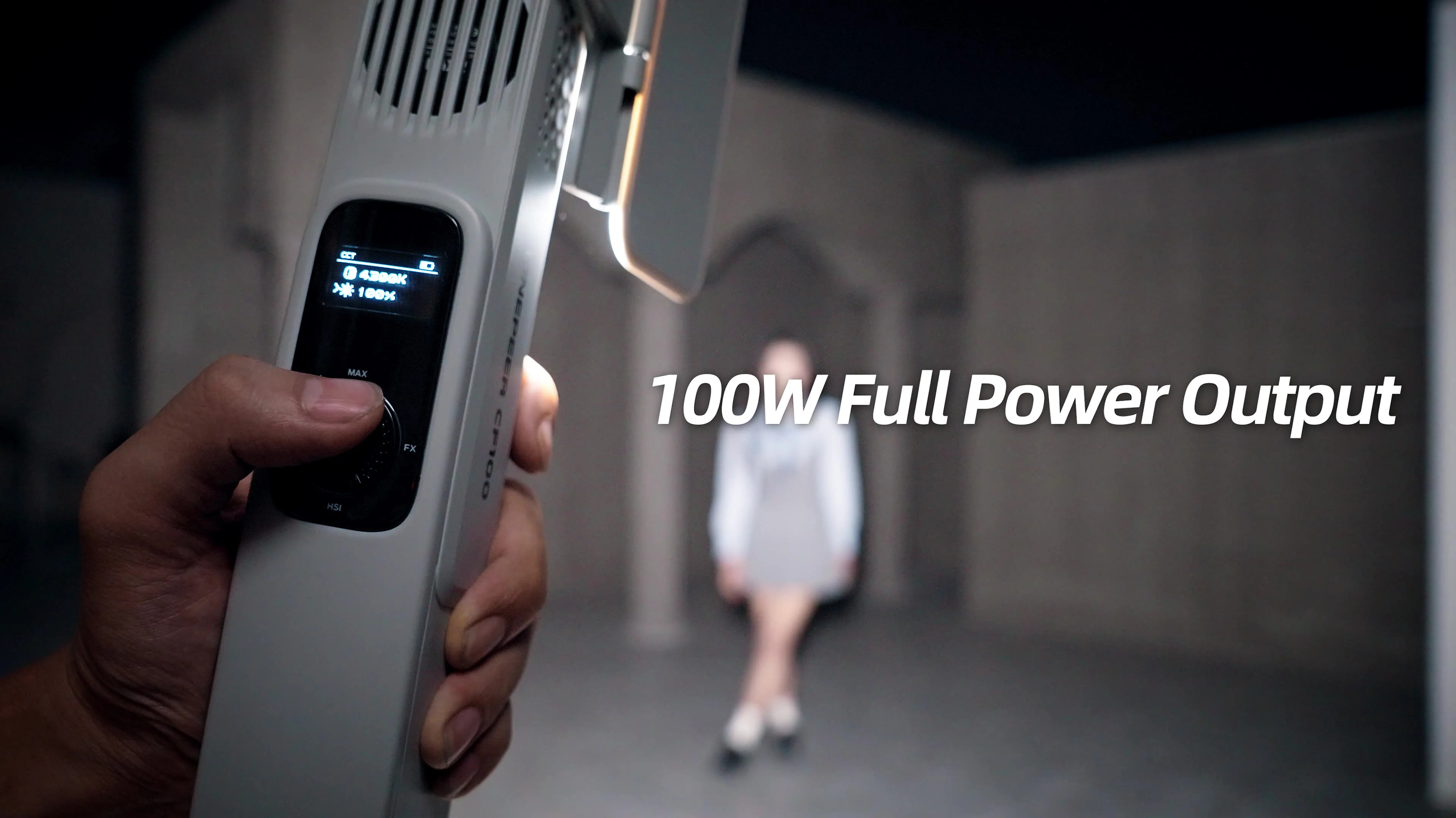ZHIYUN CINEPEER CF100 RGBビデオライト 100W 2700K-6500K