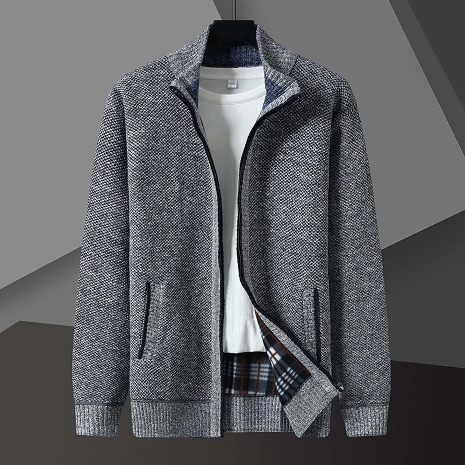 Autumn And Winter Men's Fleece Thickened Sweater Cardigan Casual Stand Collar Zip Up Warm Knitwear Daily Men's Sweater Coat