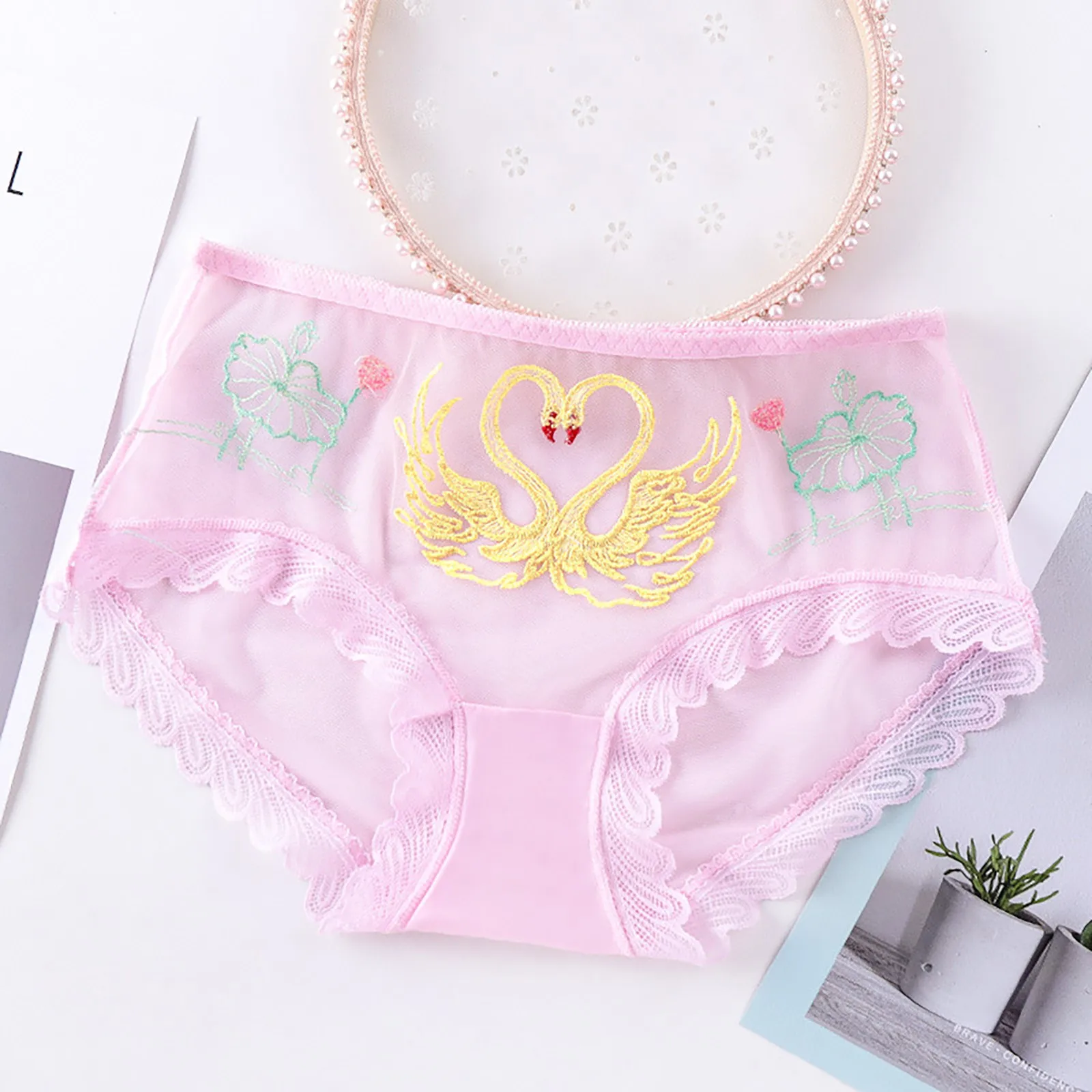 

Ladies Sexy Lace Briefs Embroidery Lace Edges G-String Comfortable Micro String Mid Waist Lingerie Lenceria Para Damas Cueca