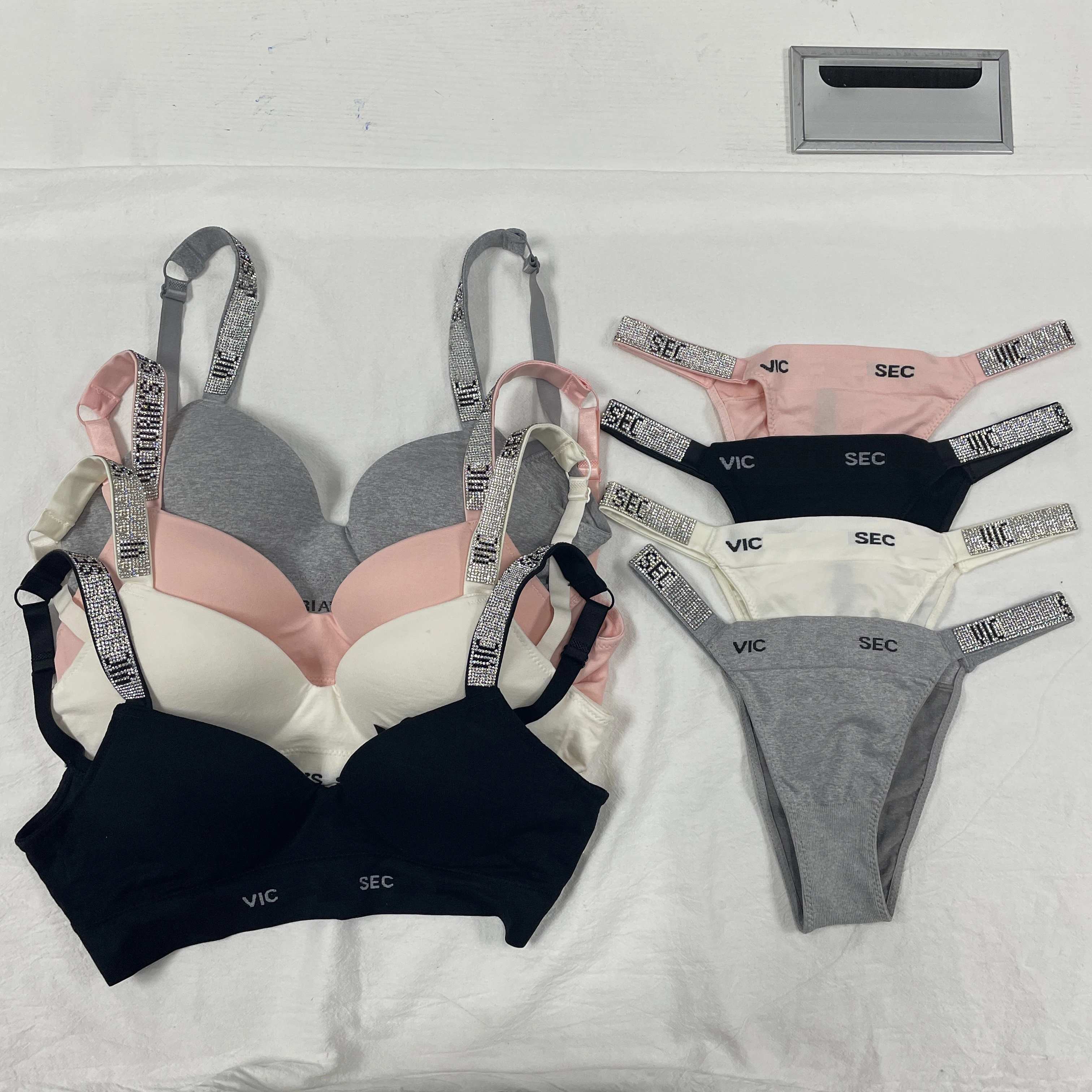 2022 Brand Design Letter Rhinestone Comfort Lingerie Set Sexy Lace Lingerie Set Ladies Push Up 2022 brand design letter rhinestone comfort lingerie set sexy lace lingerie set ladies push up