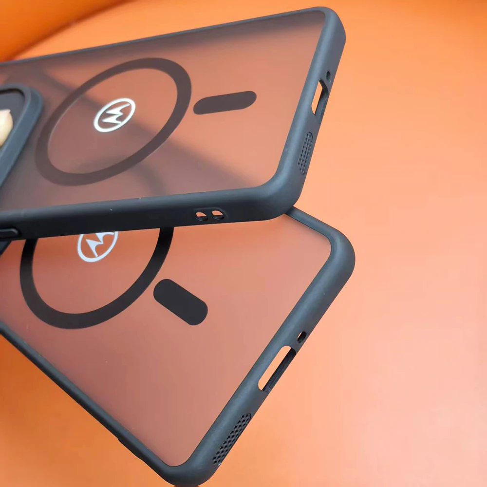 MagSafe-Compatible Magnetic Wireless Charging Case