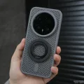 Grey bracket