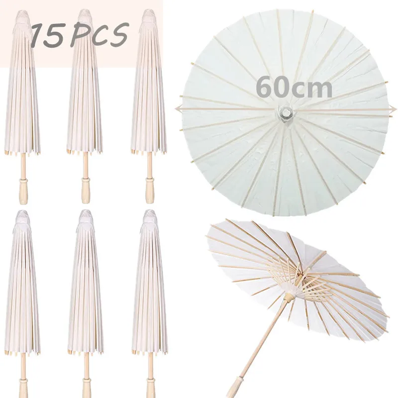 Ombrello Di Carta Lubrificato Appeso in Un Albero Fotografia Stock