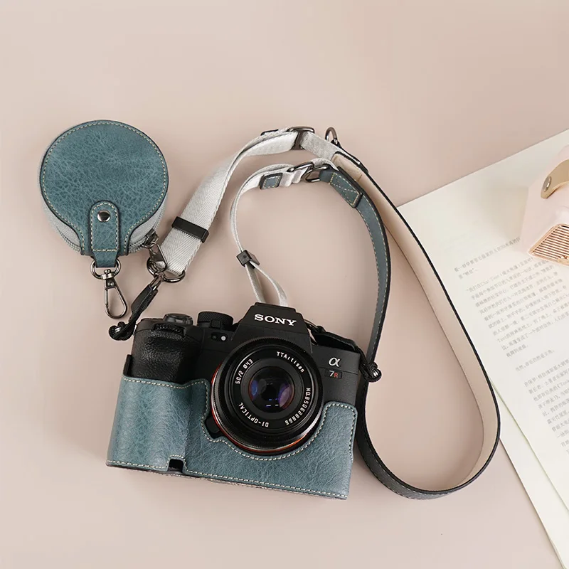 Luxury Leather Baseplate Camera Half Case with Bottom Opening and 1/4 Screw