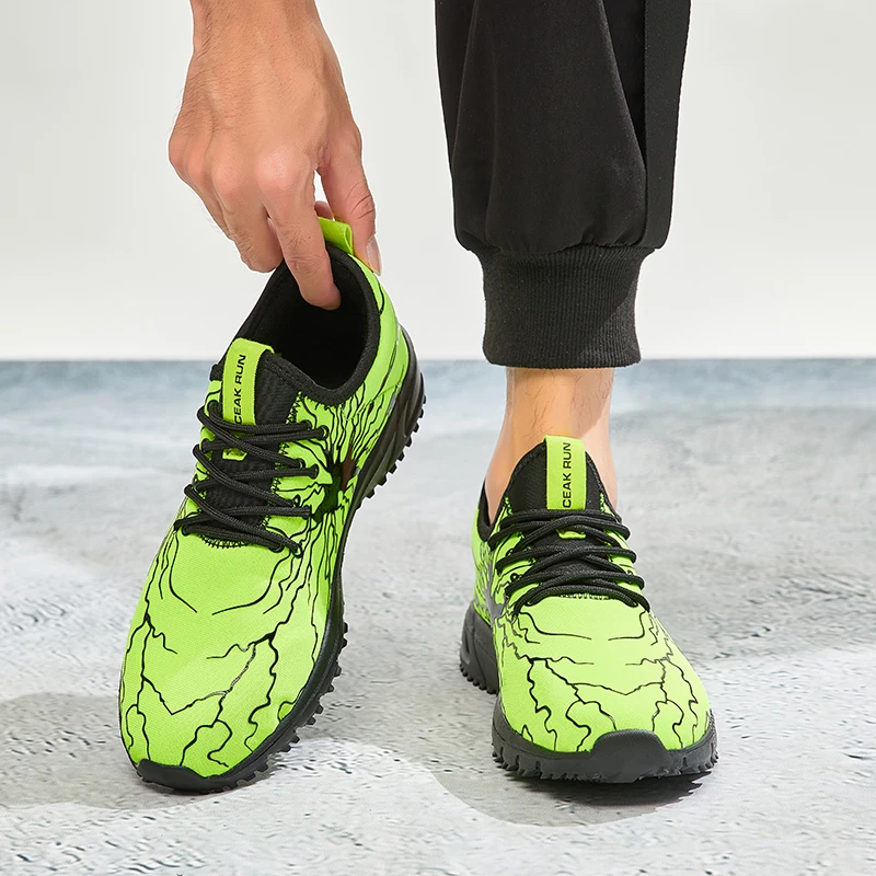 Modern Men's Breathable Mesh Casual Shoes Lightweight Non-slip_voghion.com